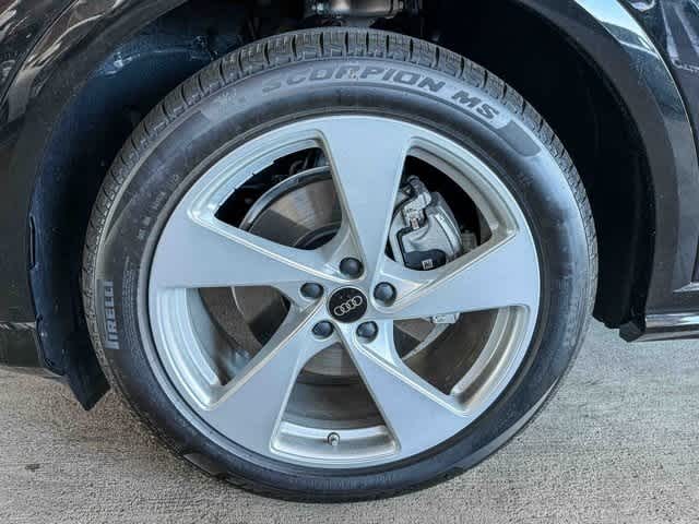 Thumbnail: 2025 Audi Q5 - 9