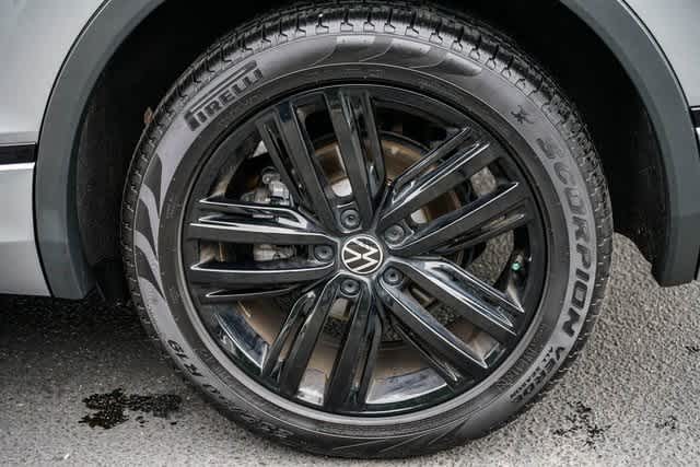 Thumbnail: 2022 Volkswagen Tiguan - 10