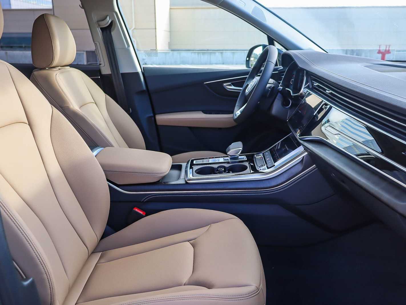 Thumbnail: 2026 Audi Q7 - 17