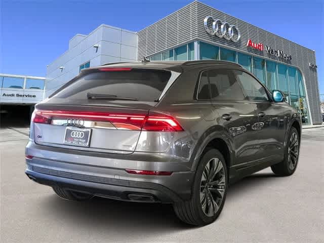 Thumbnail: 2025 Audi Q8 - 4