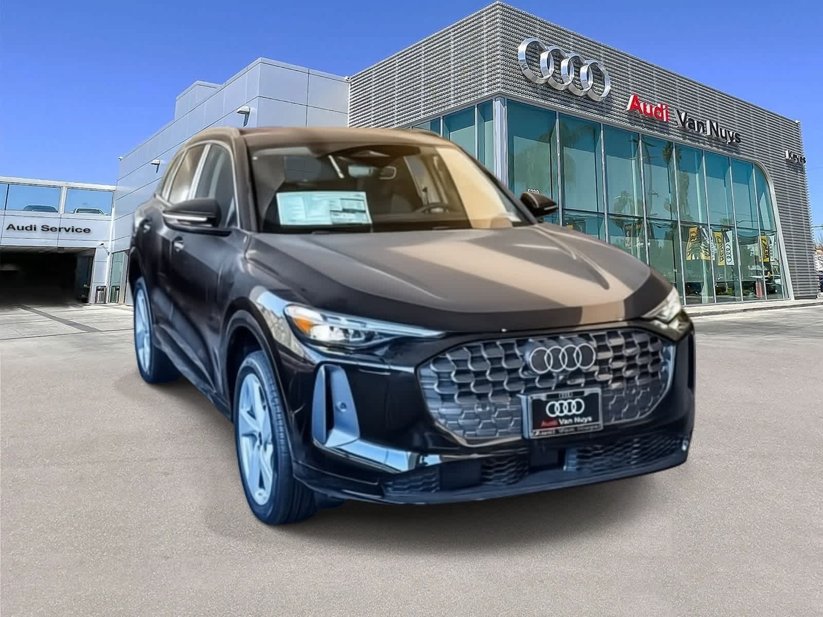 Thumbnail: 2025 Audi Q5 - 3