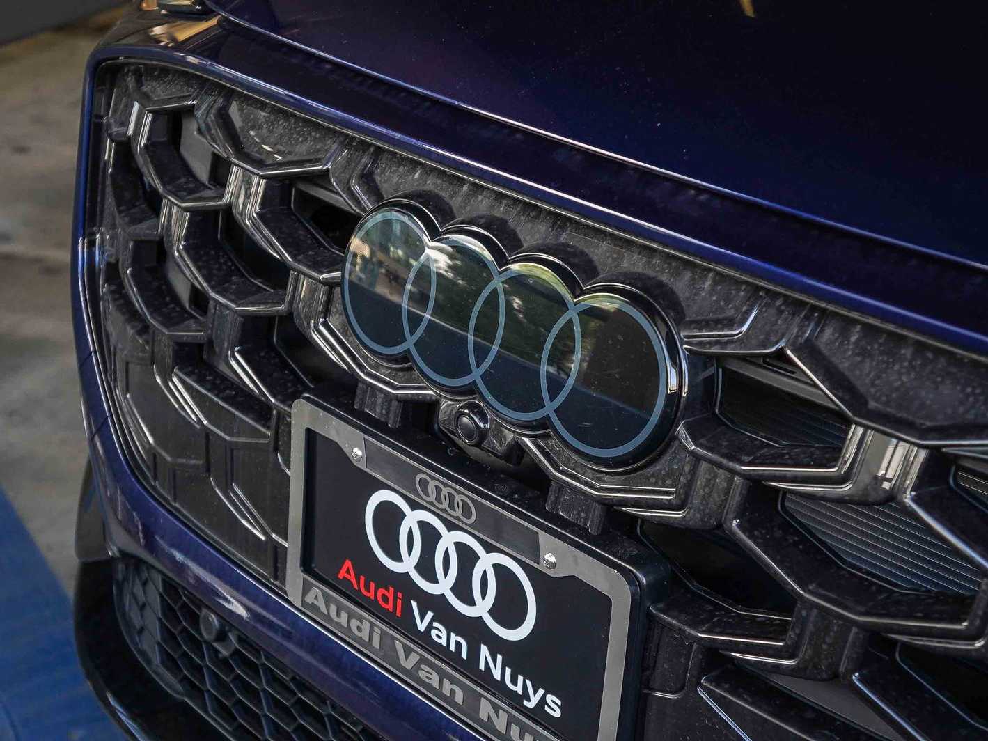 Thumbnail: 2026 Audi Q3 - 9