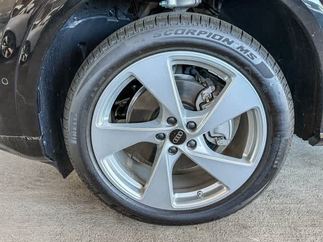 Thumbnail: 2025 Audi Q5 - 9