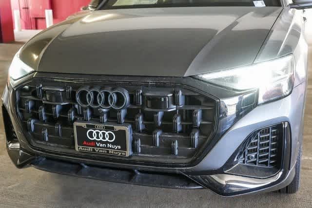 Thumbnail: 2025 Audi Q8 - 8