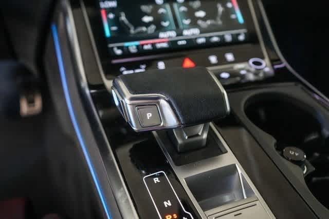 Thumbnail: 2025 Audi RS Q8 - 30