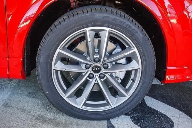 Thumbnail: 2025 Audi Q3 - 9