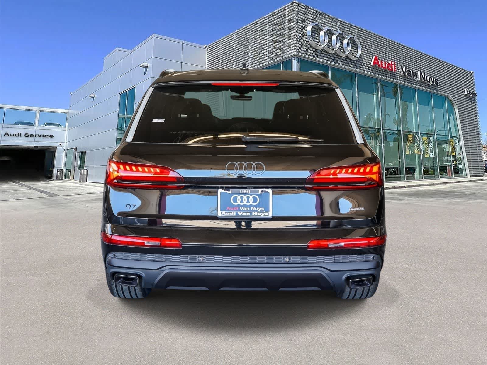 Thumbnail: 2026 Audi Q7 - 5