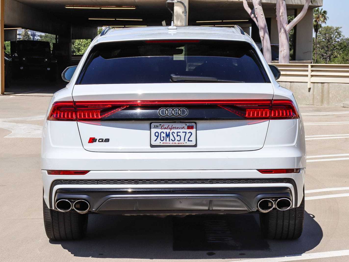 Thumbnail: 2023 Audi SQ8 - 2