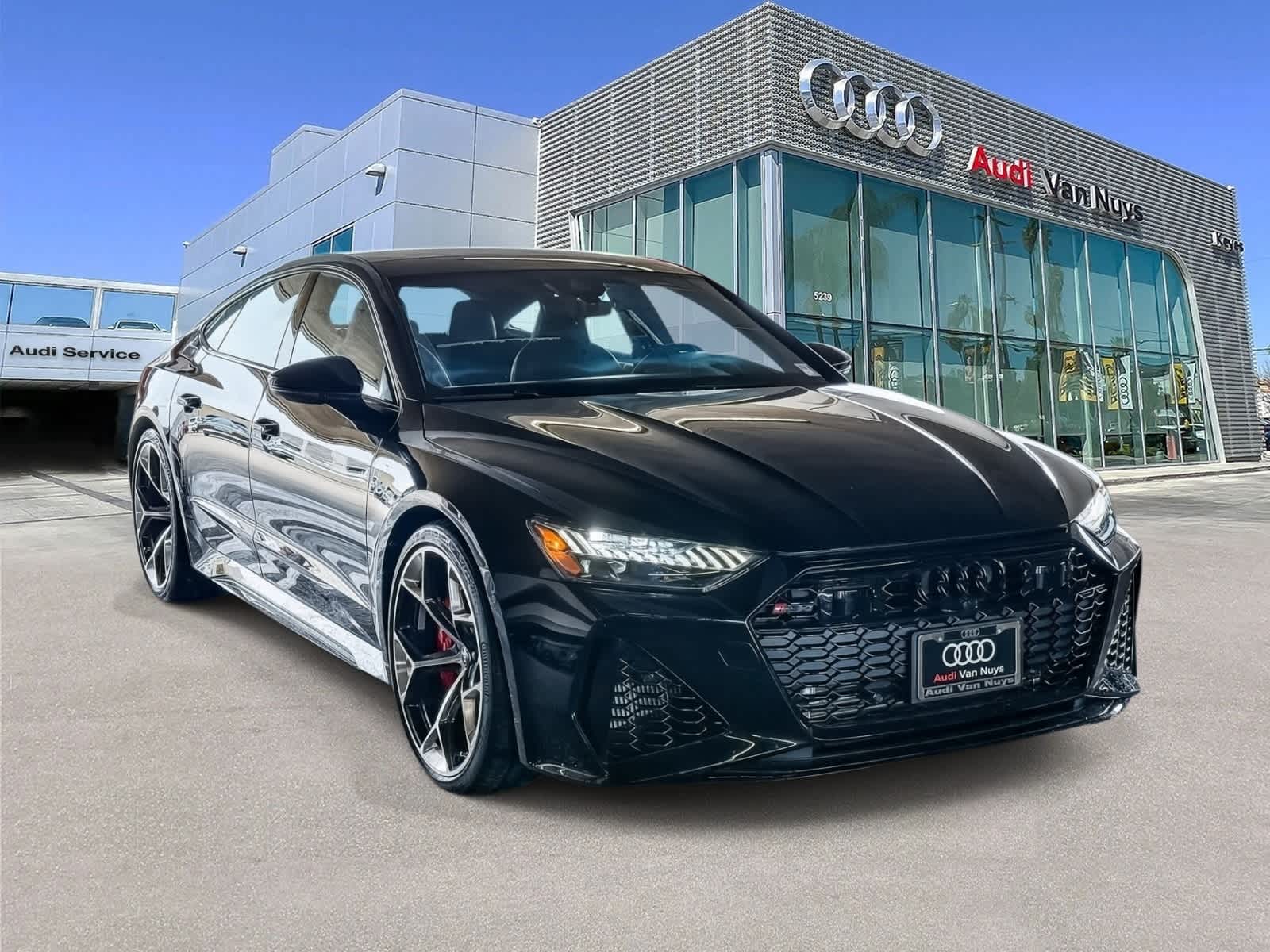 Thumbnail: 2025 Audi RS 7 - 3