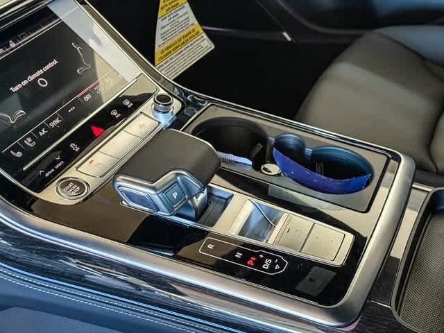 Thumbnail: 2026 Audi Q8 - 20