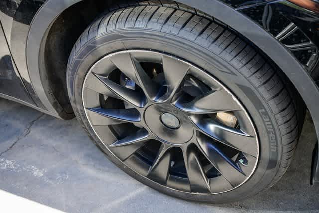 Thumbnail: 2021 Tesla Model Y - 10