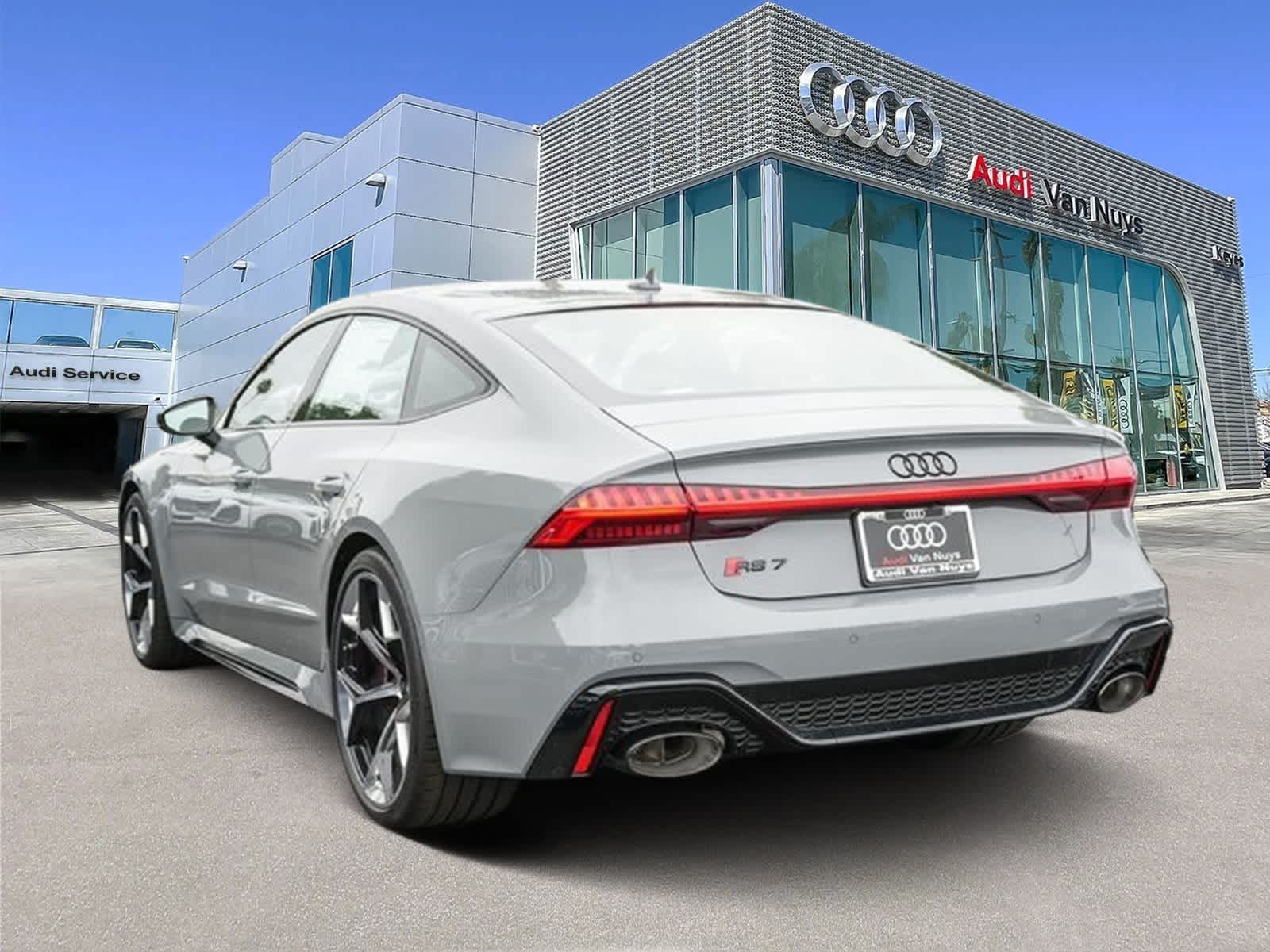 Thumbnail: 2025 Audi RS 7 - 2