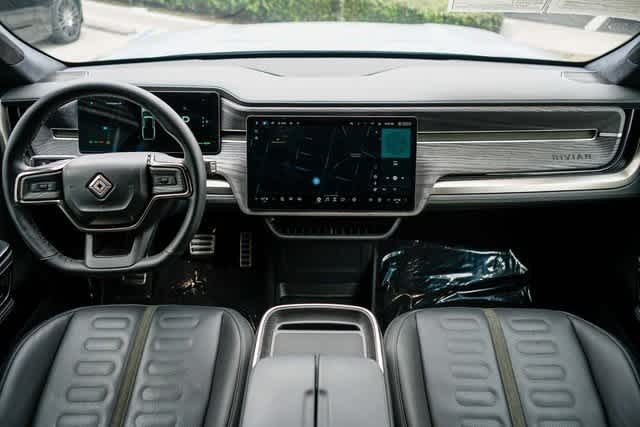 Thumbnail: 2023 Rivian R1T - 12
