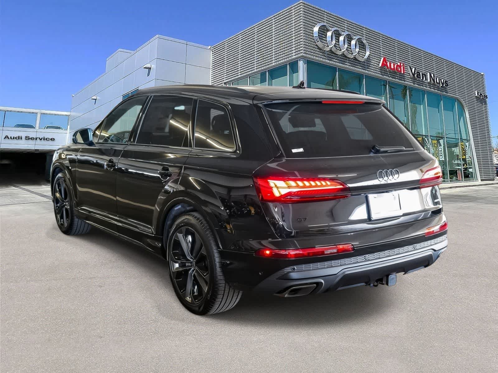 Thumbnail: 2026 Audi Q7 - 6