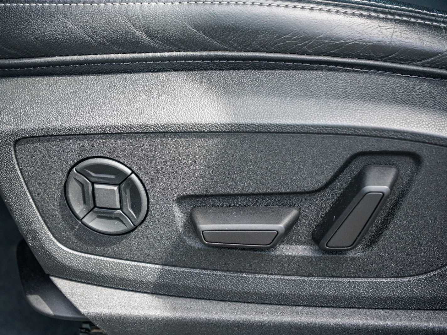 Thumbnail: 2023 Audi e-tron - 20