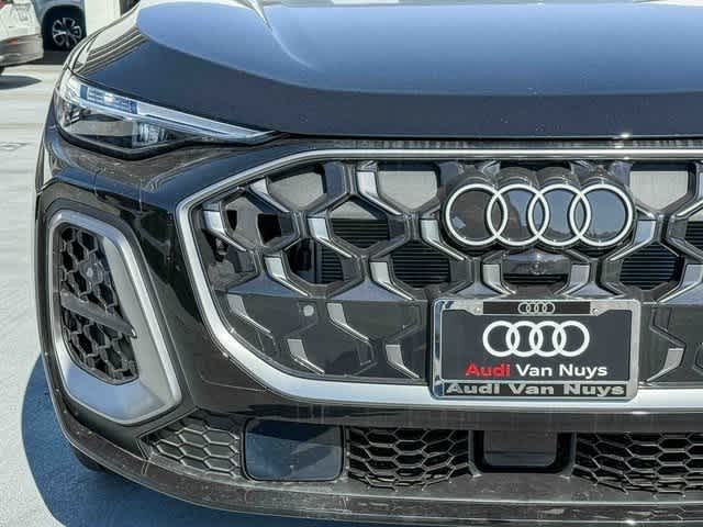 Thumbnail: 2025 Audi Q5 - 11