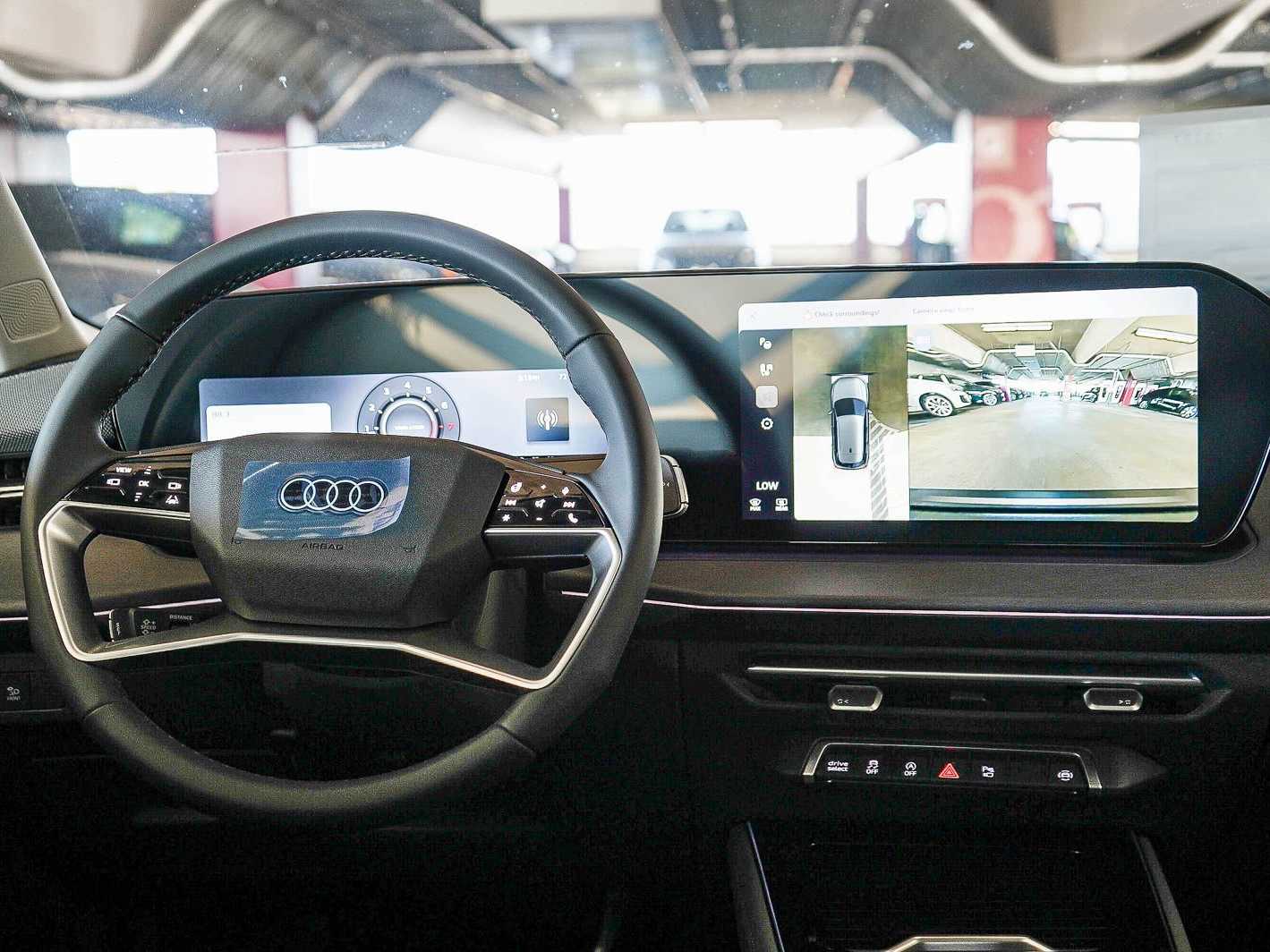 Thumbnail: 2026 Audi Q3 - 13