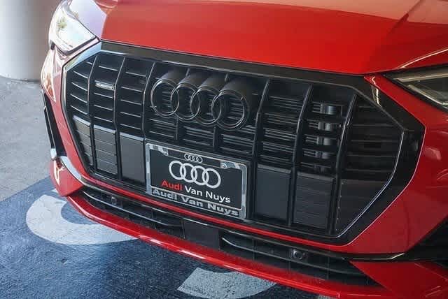 Thumbnail: 2025 Audi Q3 - 8