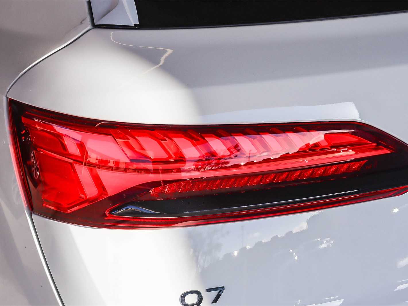 Thumbnail: 2026 Audi Q7 - 7