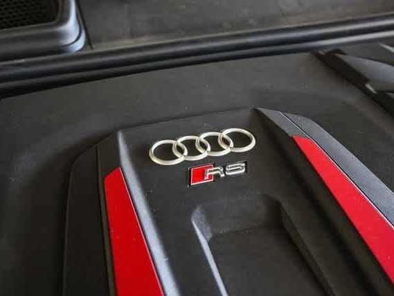 Thumbnail: 2025 Audi RS Q8 - 41