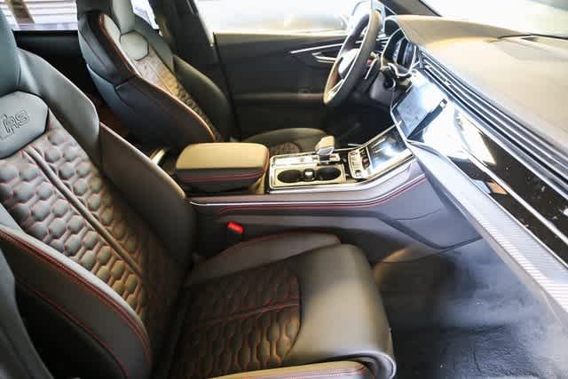 Thumbnail: 2025 Audi RS Q8 - 15