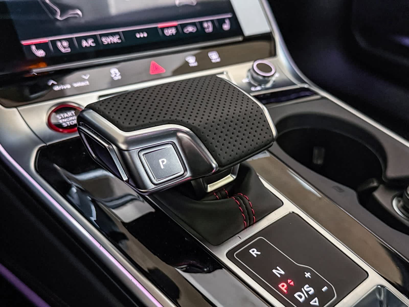 Thumbnail: 2025 Audi RS 7 - 24