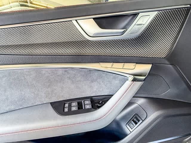 Thumbnail: 2025 Audi S6 - 22