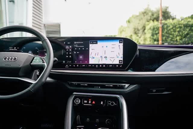 Thumbnail: 2025 Audi Q5 - 13