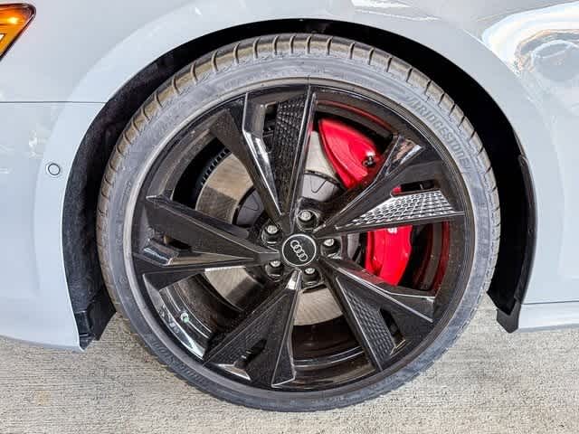 Thumbnail: 2025 Audi S6 - 9