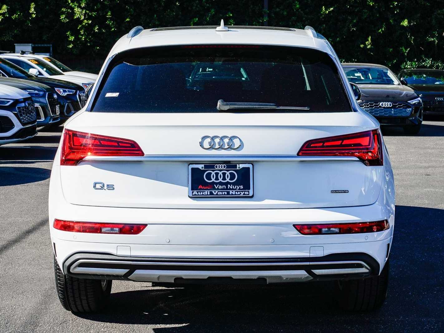 Thumbnail: 2023 Audi Q5 - 13