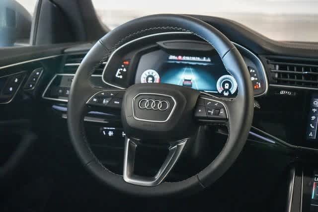 Thumbnail: 2025 Audi Q8 - 18