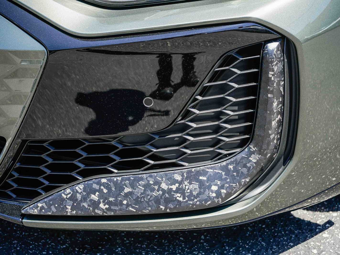 Thumbnail: 2025 Audi RS e-tron GT - 9