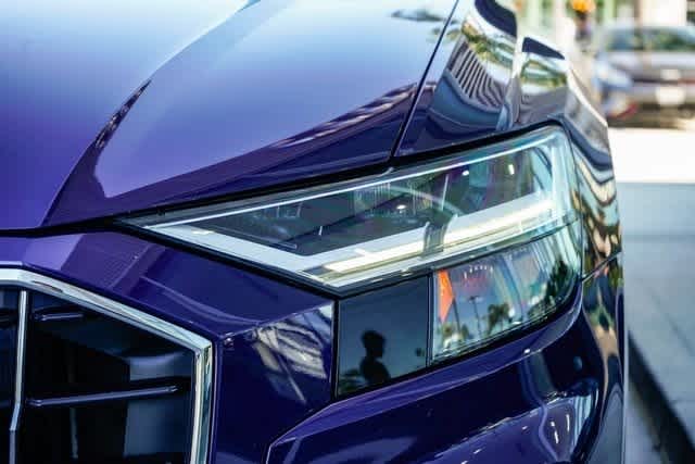 Thumbnail: 2022 Audi Q8 - 7