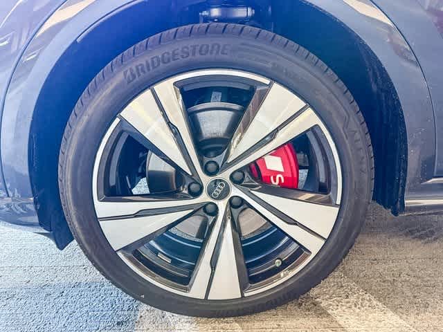 Thumbnail: 2025 Audi SQ5 - 9