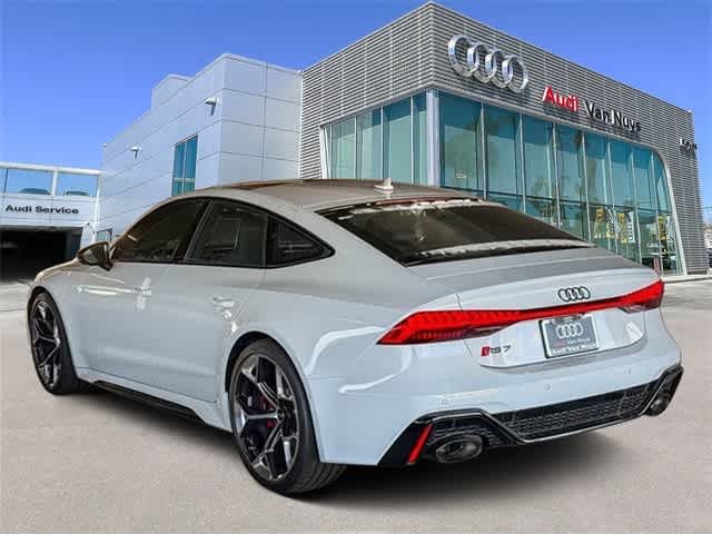 Thumbnail: 2025 Audi RS 7 - 6