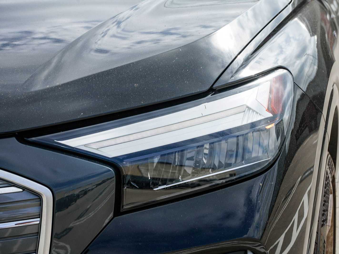 Thumbnail: 2023 Audi Q4 e-tron - 7