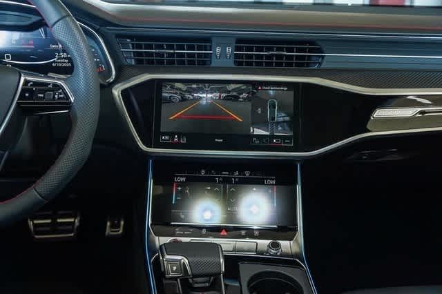 Thumbnail: 2025 Audi S7 - 13