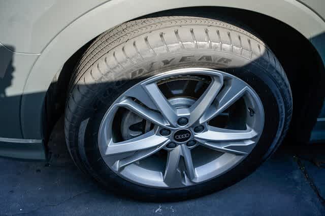 Thumbnail: 2022 Audi Q3 - 10