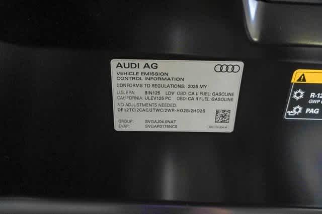 Thumbnail: 2025 Audi RS 7 - 30