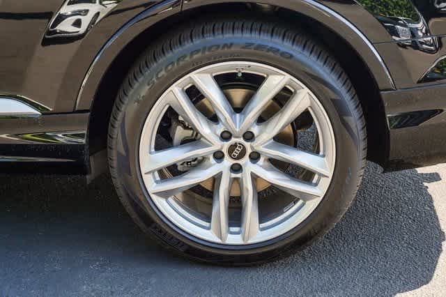 Thumbnail: 2025 Audi Q7 - 11