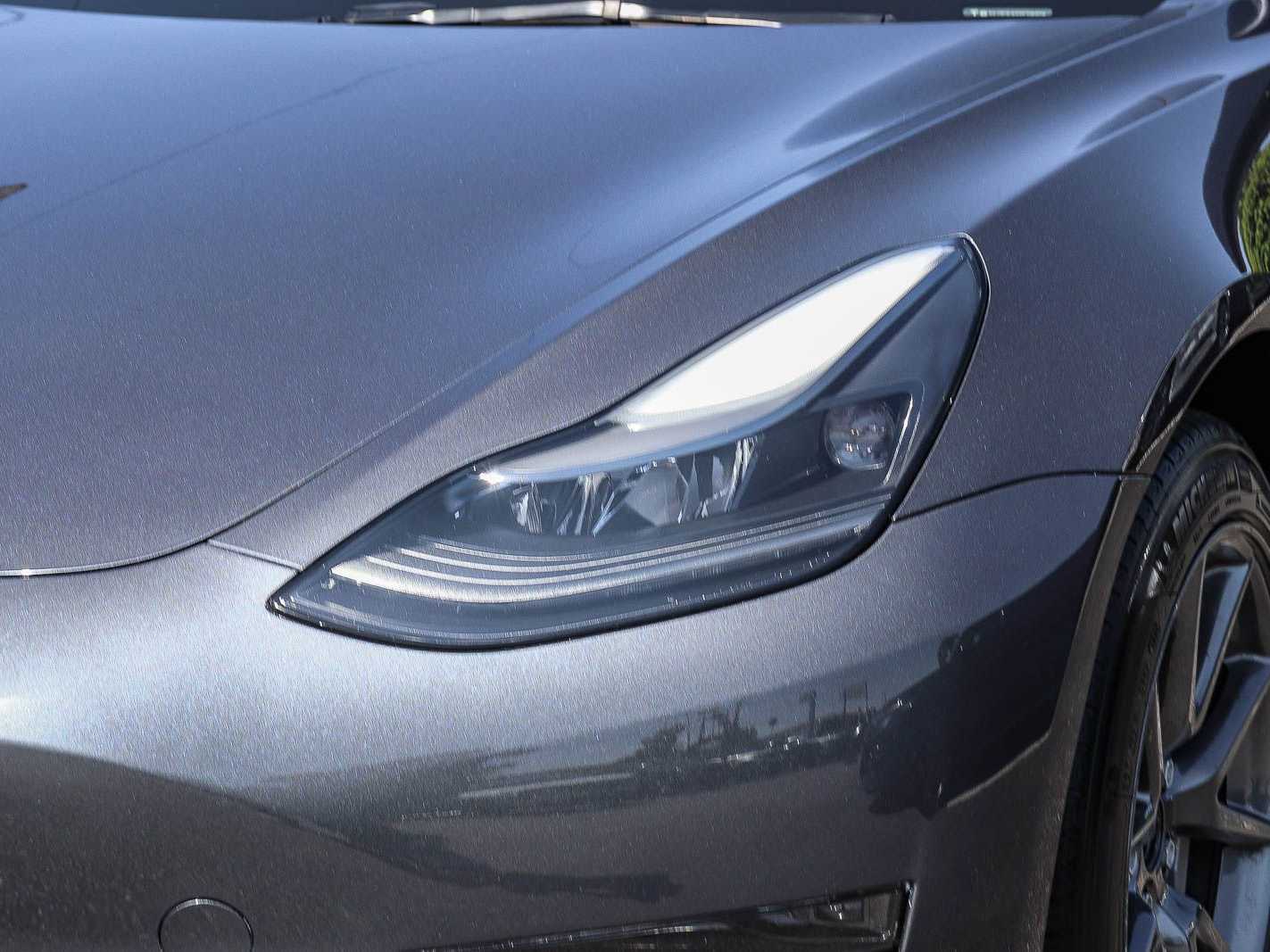 Thumbnail: 2023 Tesla Model 3 - 7
