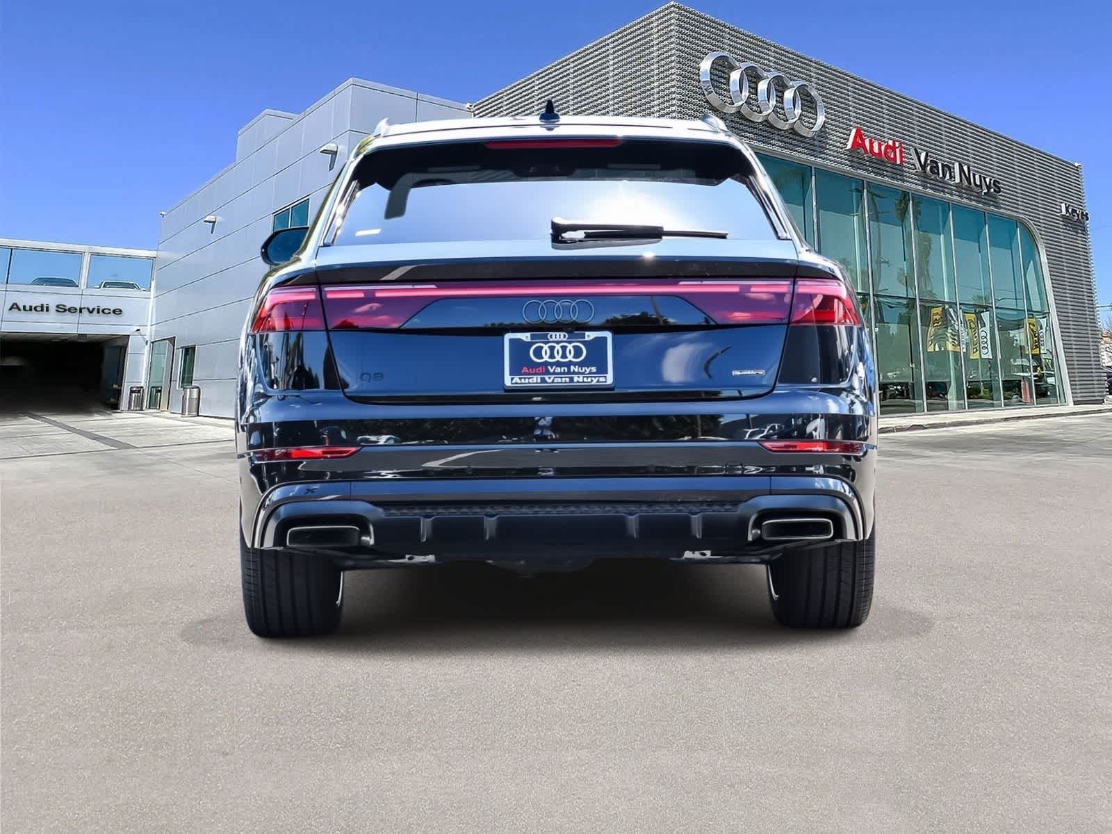 Thumbnail: 2026 Audi Q8 - 3