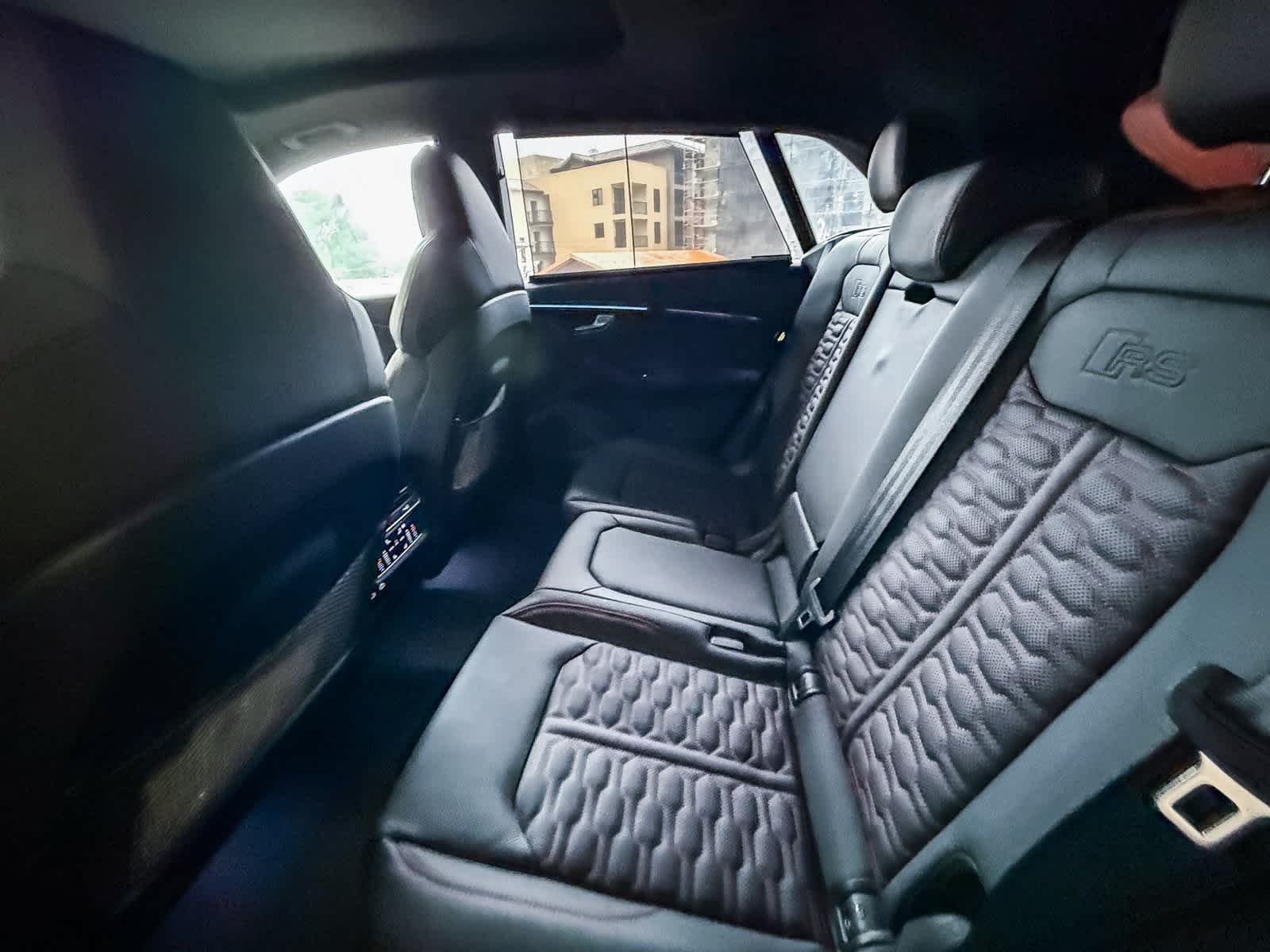 Thumbnail: 2026 Audi RS Q8 - 18