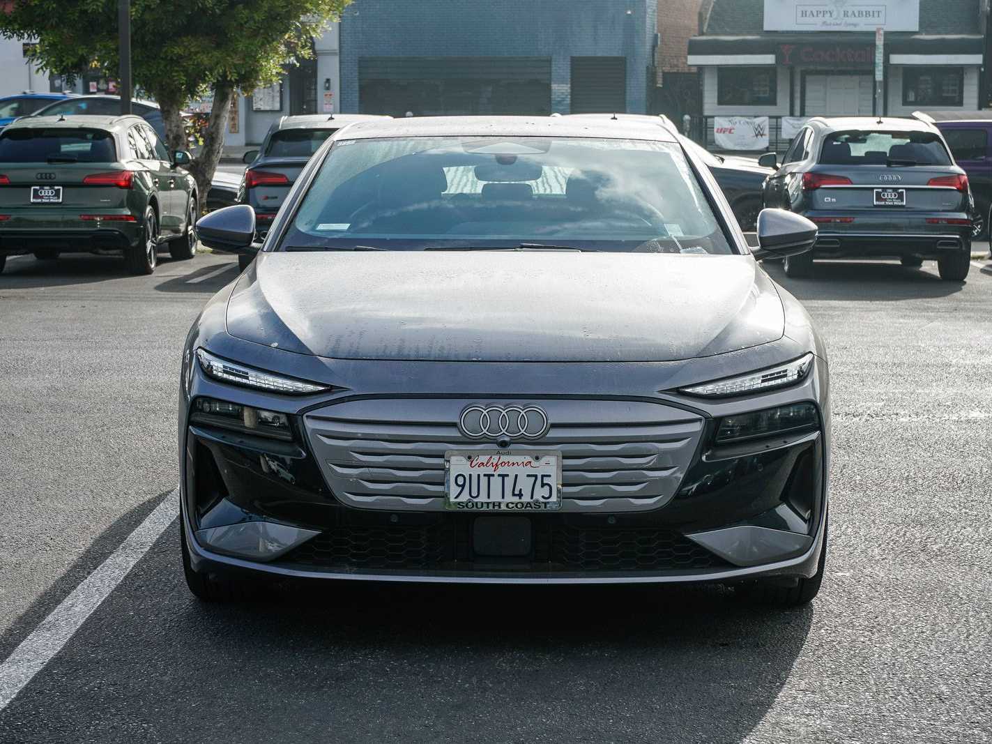 Thumbnail: 2025 Audi e-tron - 6