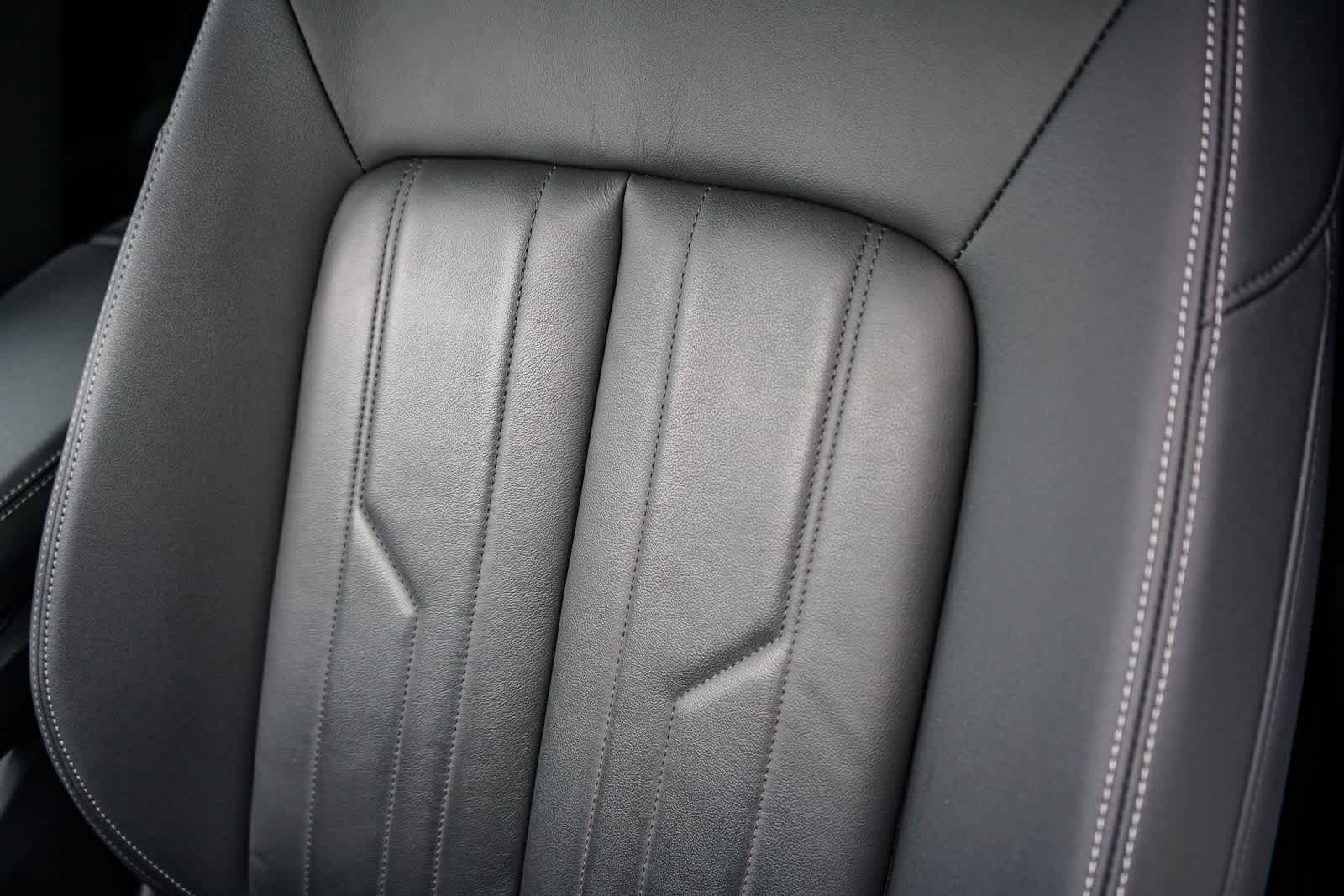 Thumbnail: 2023 Audi e-tron - 26