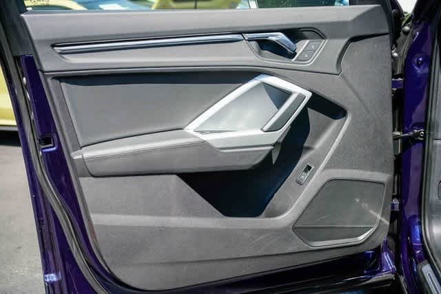 Thumbnail: 2021 Audi Q3 - 19