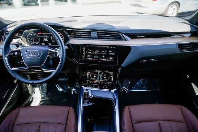 Thumbnail: 2024 Audi Q8 e-tron - 12
