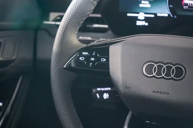 Thumbnail: 2025 Audi SQ6 e-tron - 20