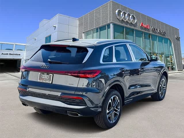 Thumbnail: 2025 Audi Q5 - 4