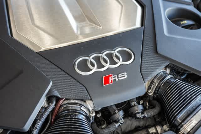 Thumbnail: 2025 Audi RS 6 - 37